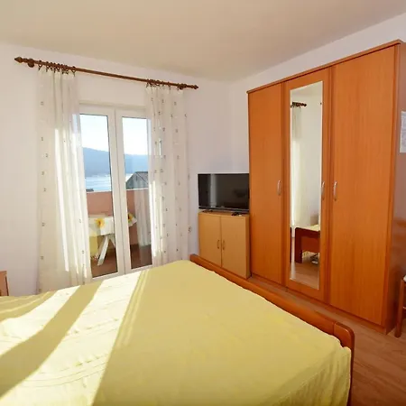 Anton Apartment *