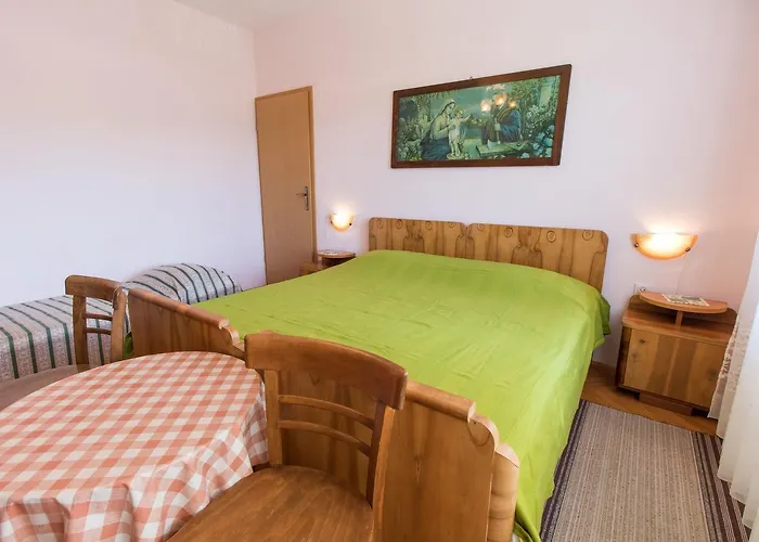 Anton Apartment *